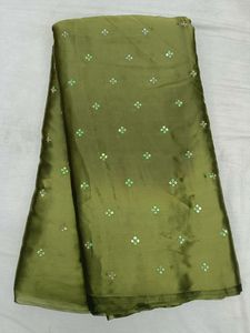 Tela bordada de tejido de viscosa pura de 44 de ancho Premium 155 575/M suministro al por mayor para Niñas para uso elegante y étnico - Product Image 2