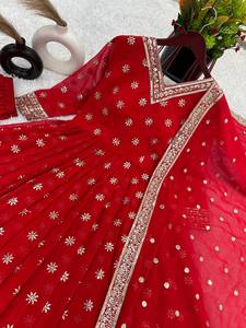 ชุดเดรส Anarkali งานปักลายนูนประดับเลื่อม ผ้าจอร์เจียต์เทียมเนื้อหนา คุณภาพสูง ดีไซน์ล่าสุด สำหรับงานแต่งงาน โดย FabZone - Product Image 5