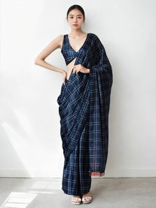 Sari traditionnel indien et pakistanais en soie pure de Manipur avec impression numérique et bordure en dentelle - Product Image 4