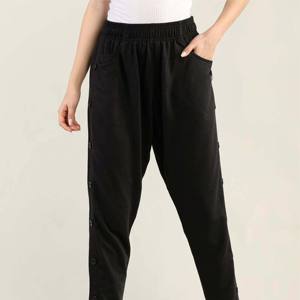 Pantalones de chándal informales transpirables para mujer Pantalones de chándal elásticos y ligeros con cintura elástica - Product Image 4