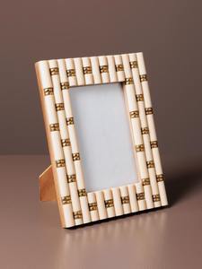 Cadre photo en résine décoratif de haute qualité pour la maison, cadre photo en résine bon marché de 4x6 pouces, cadre photo en résine incrusté, provenance d'Inde - Product Image 4