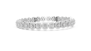 Bracelet tennis de luxe en or blanc 10K plaqué rhodium avec halo ovale et émeraude taille émeraude pour femme - Product Image 4