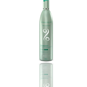 Shampooing végétalien hydratant et lissant aux herbes pour racines grasses et pointes sèches 300 mL - Product Image 3