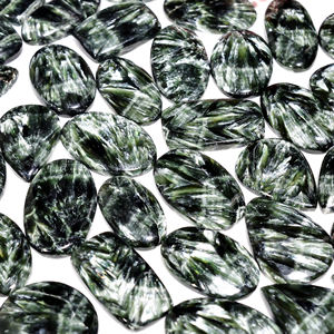 Belle pierre précieuse en vrac de séraphinite naturelle en gros mélange de forme et de taille pierre précieuse de cabochon de séraphinite pour la fabrication de bijoux - Product Image 6