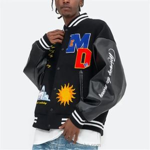 Chaqueta Varsity de Lona de Alta Calidad para Hombre, Estilo Invernal, con Mangas de Cuero y Bordado Chenille en la Parte Delantera - Product Image 5