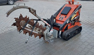 Minicargadora Ditch Witch SK300 de 2003, 20 HP, Cargadora Compacta Utilitaria en Venta - Product Image 3