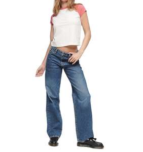 OEM Women's <b>Sexy</b> <b>Crop</b> <b>Tops</b> Custom Screen Print Logo O-Neck Shirt Wholesale Streetwear Fashion 2026 - Product Image 1