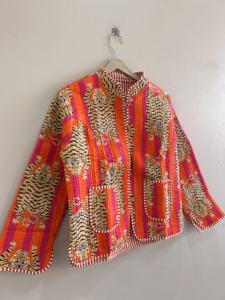 Chaqueta Corta Acolchada de Algodón con Estampado Animal, Estilo Bohemio Tradicional Indio - Product Image 3