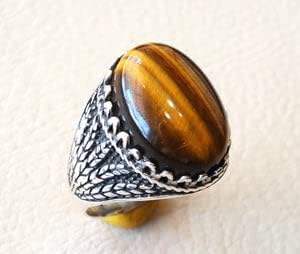 สีน้ำตาล