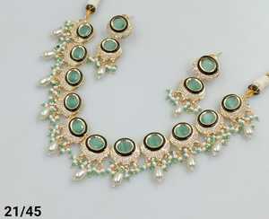 Indian Fancy Traditional Kudan <b>Drop</b> & Motipearl Gold Tone Kundan <b>Pearl</b> Choker <b>Necklace</b> With Matching Earring Set Women & Girl - Product Image 3