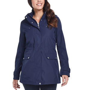 Chaqueta Softshell Personalizada para Mujer de Invierno con Cuello Alto, Transpirable, Diseño de Múltiples Bolsillos, Cierre de Cremallera y Logotipo - Product Image 1