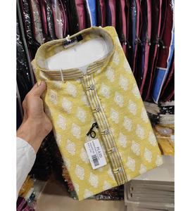 Kurta en soie douce tissée jacquard élégant pour hommes, parfait pour les mariages et les occasions de fête - Product Image 5