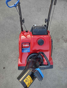 Souffleuse à neige Husqvarna ST224 212cc, moteur efficace, balayeuse à neige, origine américaine, 65 lb, garantie de 2 ans - Product Image 3