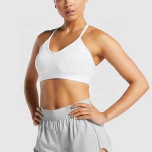 Soutien-gorge de yoga respirant à maintien moyen, sans armatures, dos croisé fin, rembourré, avec bretelles, bonnets amovibles à boutons - Product Image 2