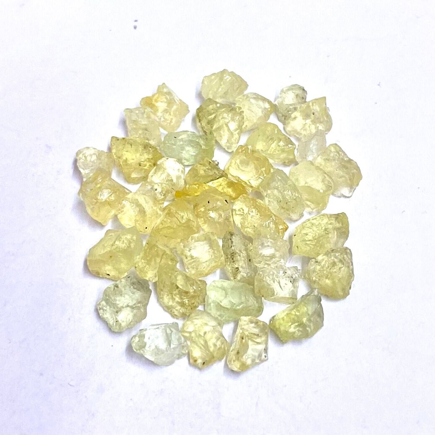 สีเหลือง