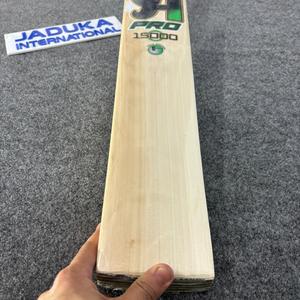2026 CA Pro 15000 High Performance Willow Top Quality 2.7lbs Grade 1 Willow Cricket <b>Bat</b> ca Cricket <b>Bat</b> with bag Pakistani Brand - Product Image 4