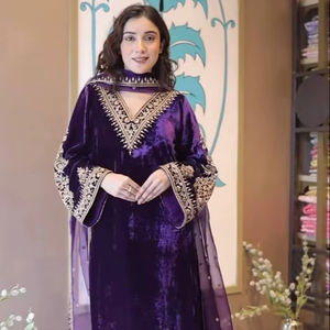 ชุดปาร์ตี้ดูดีไซน์เนอร์กับพื้นล่างด้วย dupatta - Product Image 1