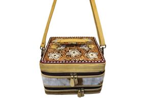 Caja de joyería cuadrada de cuero con herramientas manuales de primera calidad, caja de joyería de vaquera occidental para mujer, caja de almacenamiento de cosméticos de cuero grabado bohemio - Product Image 3