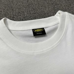 Camiseta Unisex de Algodón Lavado Estilo Americano, Estampado de Isla Malvada, Corte Regular Informal de Manga Corta para Hombre y Mujer - Product Image 4