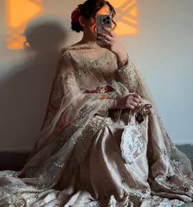 Chinon pesado de diseñador exclusivo con traje de trabajo bordado de secuencia con estilo completo Lahenga elegante fiesta étnica de lujo ropa de novia - Product Image 6