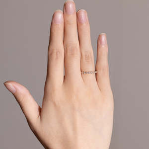 Anillo con diamantes radiantes de corte redondo de 0.98 ct, color D-F, claridad VVS1-VS2, diamantes cultivados en laboratorio, en oro de 14K y 18K, para regalo de aniversario nupcial. - Product Image 3