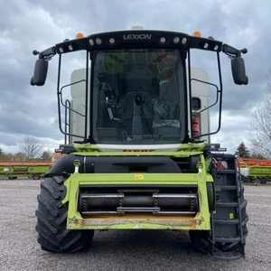 Moissonneuse-batteuse Claas LEXION 6800 à prix avantageux à vendre - Product Image 1