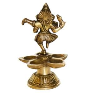 Idole du seigneur Ganesha en laiton fabriquée à la main pour la décoration intérieure et le culte du temple avec finition dorée antique - Product Image 3