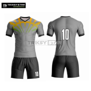 ชุดเสื้อฟุตบอลพิมพ์ลายตามสั่ง แห้งเร็ว ระบายอากาศได้ดี ผ้าฝ้าย 100% พร้อมกางเกงขาสั้น ดีไซน์สำหรับทุกเพศ เหมาะสำหรับการฝึกซ้อมเป็นทีม - Product Image 1