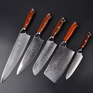 Juego personalizado hecho a mano de cinco cuchillos de cocina japoneses San Mai de alta calidad forjados con Funda de cuero para acampar y supervivencia. - Product Image 1