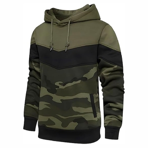 Sudadera con capucha Woodland Camo Color Block para hombre – Sudaderas con capucha tipo pullover en color verde oliva y negro Chevron de alta calidad - Product Image 2