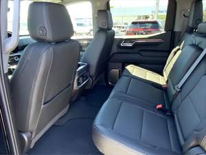 2023 GMC Sierra 1500 Denali Automatic Left Steering Leather Seats Rear <b>Camera</b> Aluminum Alloy Roof Rack R17 Tire Size - Product Image 6