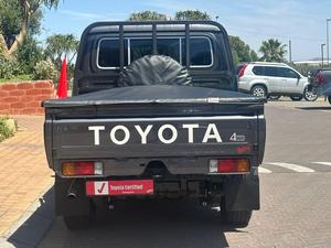 รถยนต์มือสองปี 2024 สำหรับ LandCruiser 79 เครื่องยนต์ 4.1-6 ลิตร แบบดูดอากาศธรรมชาติ รุ่นดับเบิ้ลแค็บ ซีดาน พวงมาลัยซ้าย/ขวา เบาะหนังสีเข้ม - Product Image 5