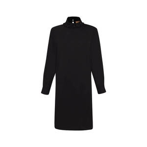 เสื้อคลุมปักลายสีดำแบบเรียบง่ายคอสูง - Product Image 1