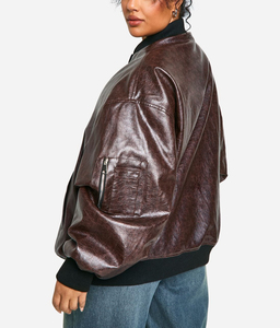 Chaqueta universitaria de cuero agrietado elegante de High Street al por mayor para mujer, ropa informal de invierno personalizable, chaqueta holgada para mujer - Product Image 4