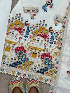 Diseñador Party Wear Look Top-Dupatta con bordado pesado - Product Image 2