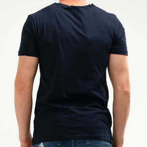 T-shirts pour hommes de haute qualité fabriqués au Pakistan, logo personnalisé de haute qualité, polos pour hommes en vente en ligne - Product Image 3