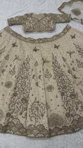 Conjunto Clásico de Lehenga Choli de Seda Gruesa con Estampado Digital/Relieve Indio para Bodas - Ropa Casual Reversible para Todas las Temporadas - Product Image 6