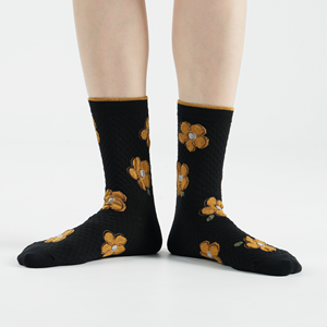 Chaussettes en coton pour femmes Kikiya, respirantes, à imprimé floral, décontractées, grand motif floral, usage quotidien, techniques de tricot ODM, classe 4 - Product Image 3