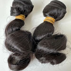 Cheveux humains indiens 100% naturels, bruts et vierges, à cuticules alignées, style personnalisé, longue ondulation, double trame machine, trame plate - Product Image 3