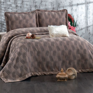 Ensemble de couvre-lit Guzide CAPRICE 4 pièces en chenille 100% couleur terre, taille King, pour usage domestique, fabriqué en Turquie - Product Image 1