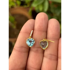 Pendientes Colgantes de Topacio Azul Suizo con Corte Corazón, Oro de 14K, Joyería Fina Hecha a Mano, Proveedor Mayorista de Piedras Preciosas - Product Image 2