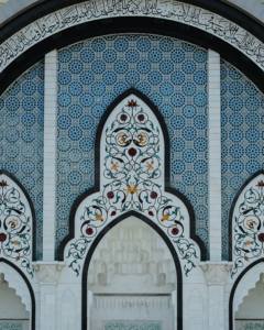 Mezquita y Mazar de Diseño Tradicional en Mármol Blanco, Impermeable, con Domos Tallados a Mano y Trabajos de Piedra en el Patio - Product Image 3