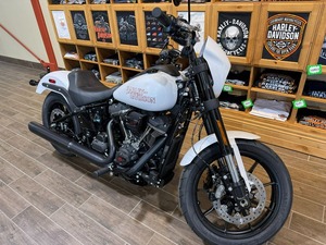 Moto Cruiser Low Rider ST 1500cc Instant Marketing 2026 pour Adultes avec EFI ABS – Performance Premium Touring - Product Image 1