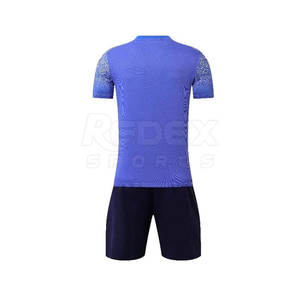 Uniforme de football à séchage rapide professionnel, tenue de sport confortable dans un style de jeu pour l'équipe - Product Image 2