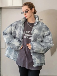 Abrigo acolchado de satén personalizable de talla grande para mujer a prueba de viento e impermeable con cierre de cremallera sublimado y relleno de plumón teñido liso - Product Image 6