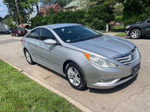 Limpio usado 2013 Hyu-n-dai So_na_ta GLS FWD - Product Image 4