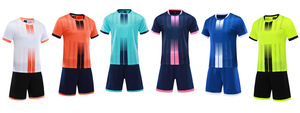 Uniformes de Fútbol Personalizados al por Mayor, Impresión por Transferencia de Calor, Conjunto de Camiseta de Fútbol para Hombre, Secado Rápido, Transpirable, Ropa Deportiva para Equipo - Product Image 4