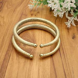 Tobillera de latón trenzado minimalista, pulsera de tobillo de tono dorado Simple, joyería diaria para hombres y mujeres, accesorio de bodas delicado - Product Image 3