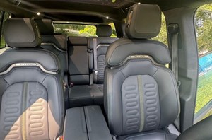 Certificado usado 2023 Rivian R1S Adventure Edition Quaad Motor AWD, paquete de Batería grande, azul Riivian - Product Image 5