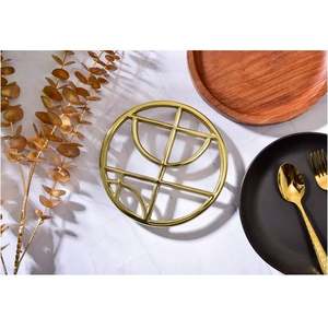 High Quality <b>Metal</b> <b>Trivet</b> Newest Design Non-Slip Feature Heat Resistant for Home Kitchen Dining Table Pan Hotpot Protection - Product Image 6